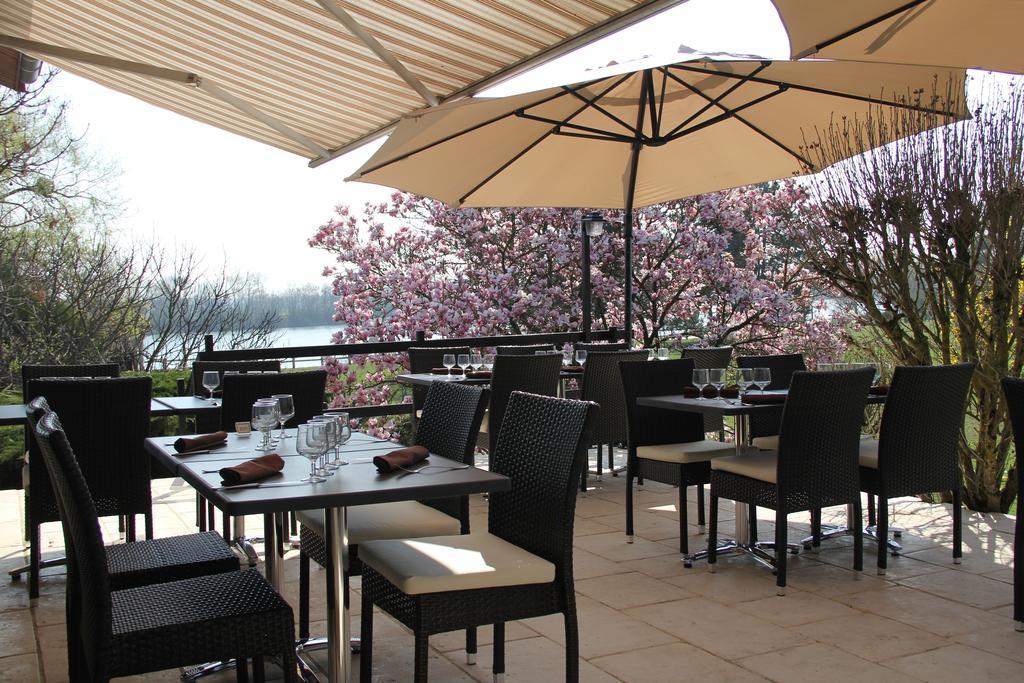 Logis Hotel Restaurant La Vieille Ferme, Macon Nord 桑切 外观 照片