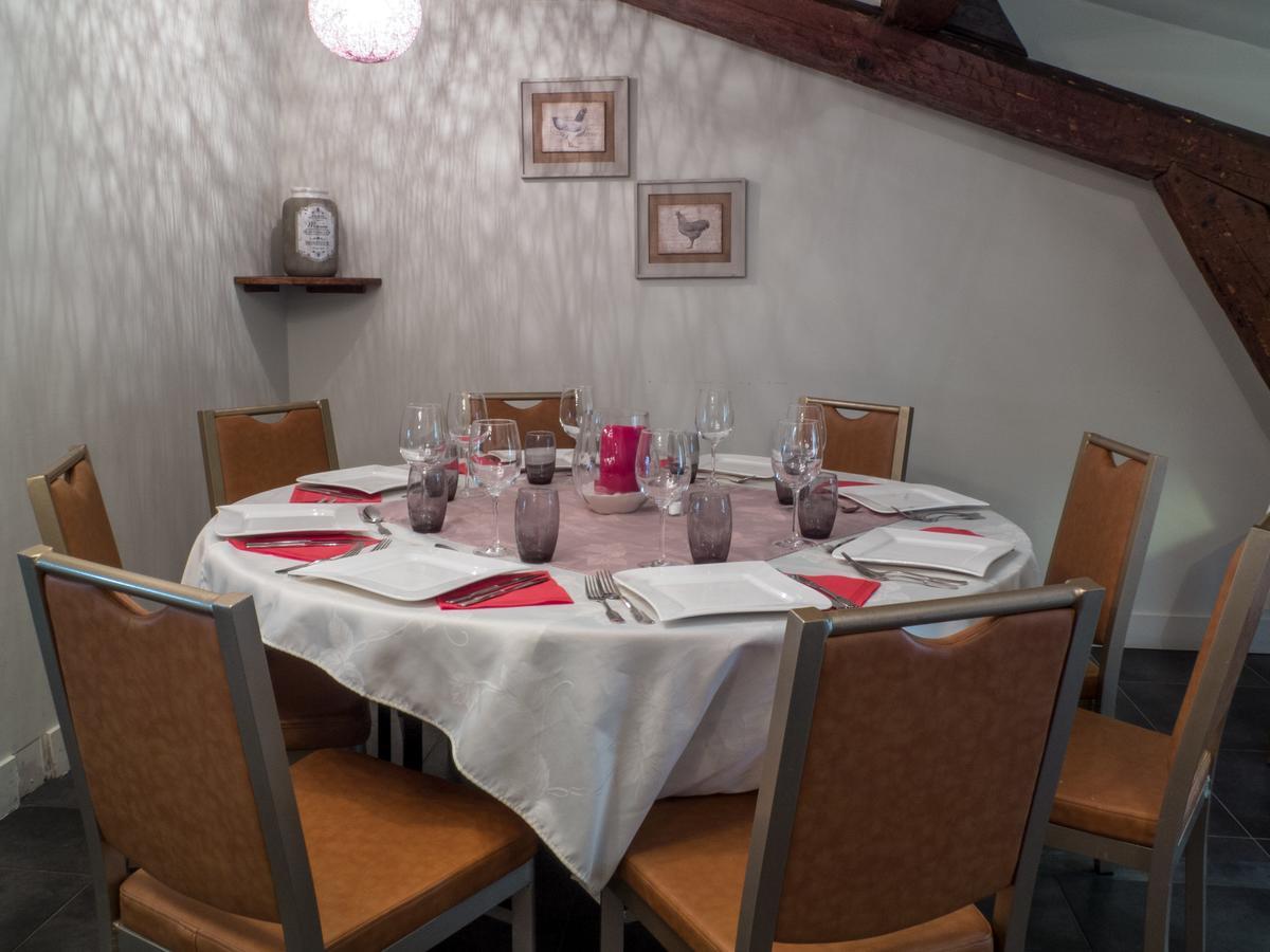 Logis Hotel Restaurant La Vieille Ferme, Macon Nord 桑切 外观 照片